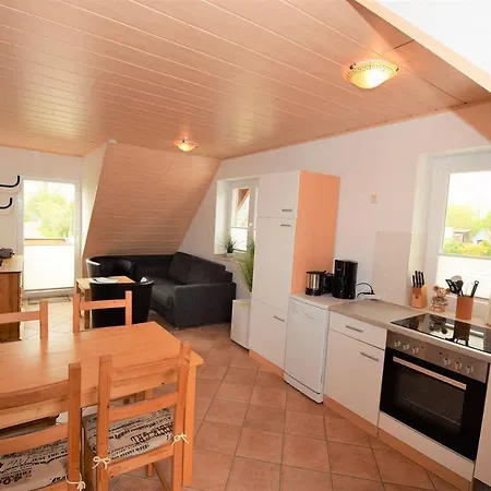 Ferienwohnung-berger-gaestehaus-rechts Apartamento Blekendorf