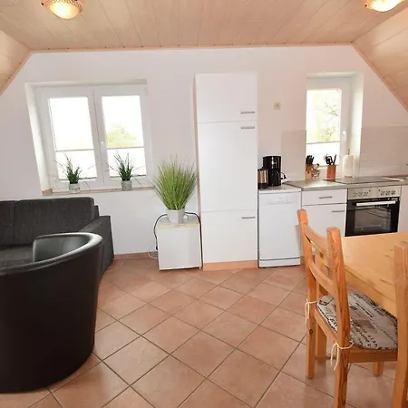 Ferienwohnung-berger-gaestehaus-rechts Apartamento Blekendorf