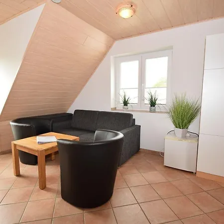Ferienwohnung-berger-gaestehaus-rechts Apartamento *