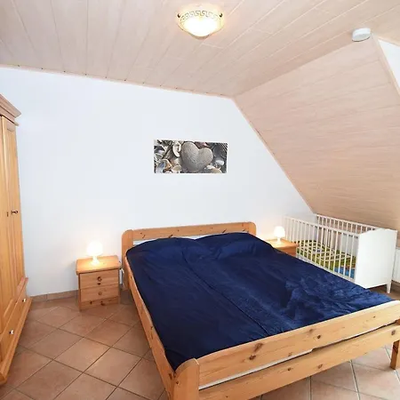 Ferienwohnung-berger-gaestehaus-rechts Apartamento Blekendorf